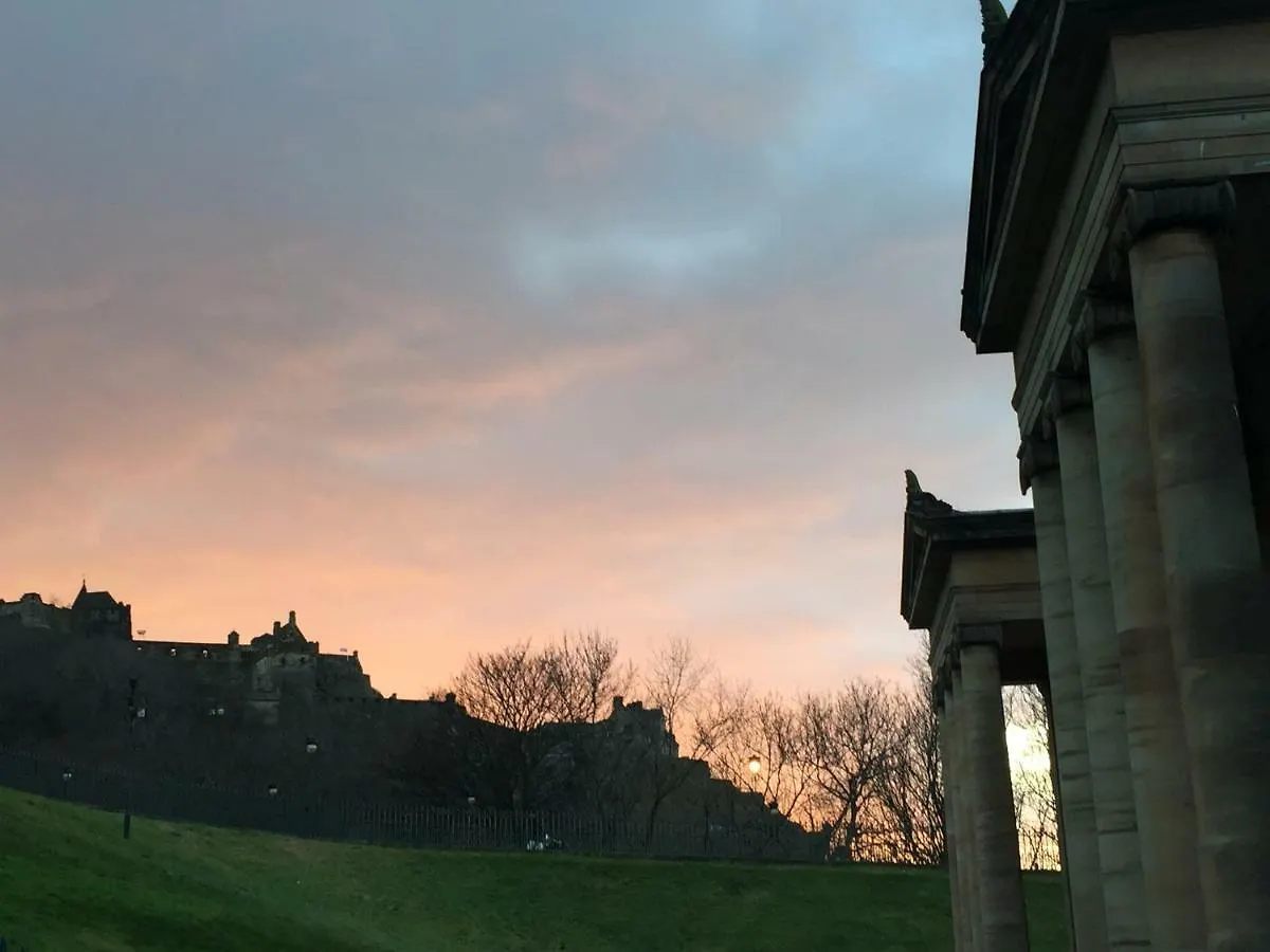 Drummond Apartment Edinburgh