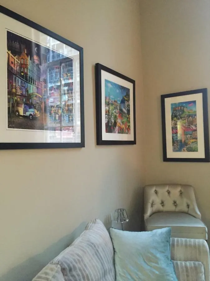 Drummond Apartment Edinburgh