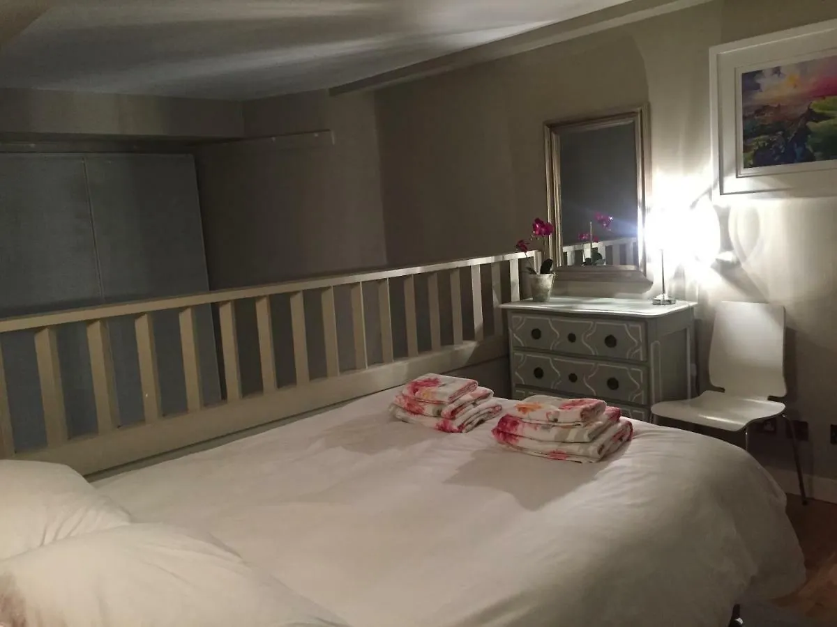 Drummond Apartment Edinburgh
