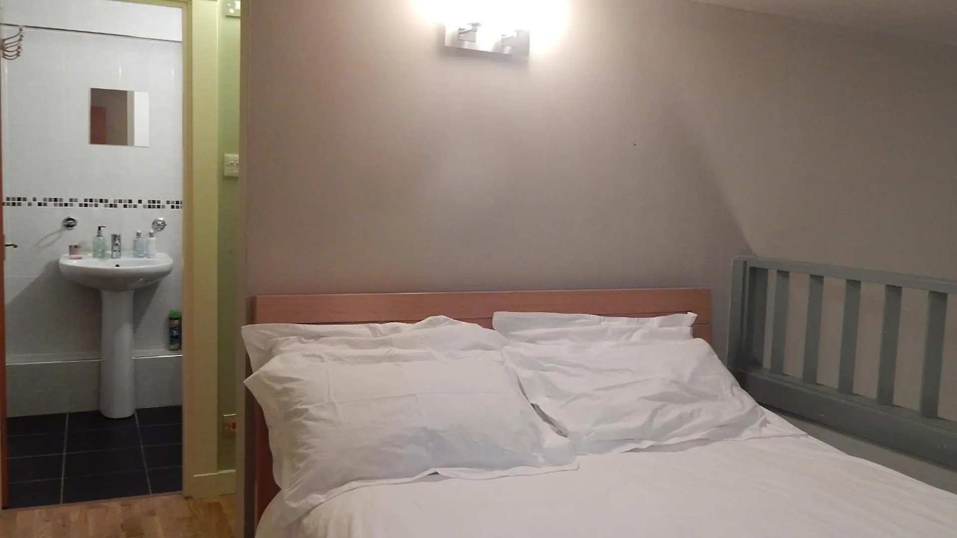 Drummond Apartment Edinburgh 0*,  United Kingdom